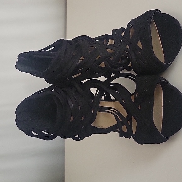 Women's JUSTFAB Heels Size 8.5 Black Zipper On The Back Of The Heel - Picture 3 of 8